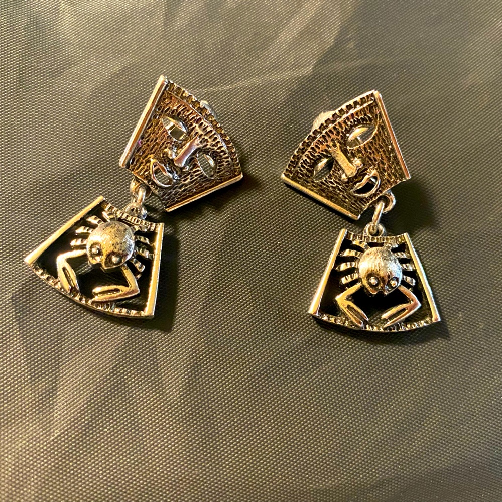 Vintage Sarah Coventry Tribal Mask Crab Zodiac Clip On Earrings Tailsman of Love
